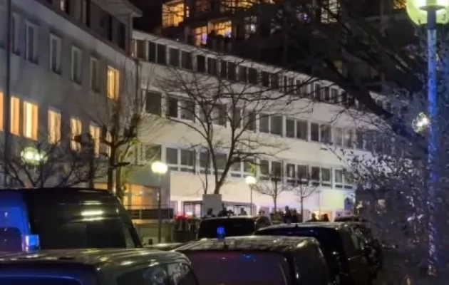 Γερμανία: 65χρονη εισέβαλε σε νοσοκομείο του Άαχεν και  φέρεται να κρατά ομήρους