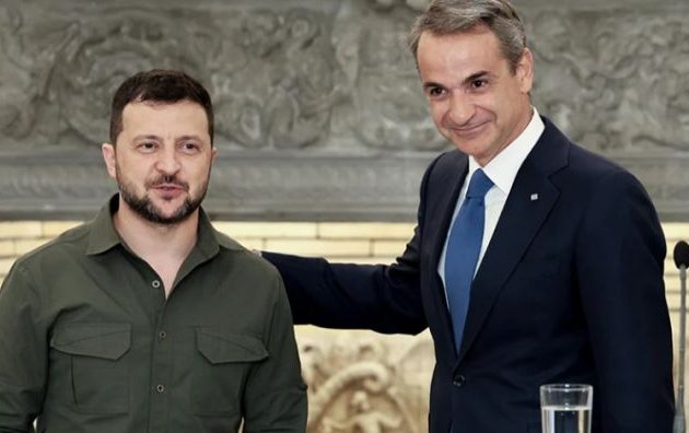 Φήμες ότι ο Μητσοτάκης -που δεν έχει ιδέα από εξωτερική πολιτική- θα πάει Ουκρανία να συναντήσει τον Ζελένσκι