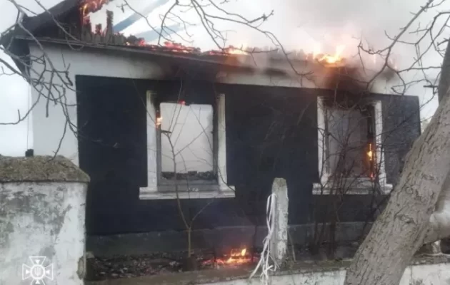 H Ουκρανία βομβαρδίζει εκλογικά τμήματα στην κατεχόμενη Χερσώνα