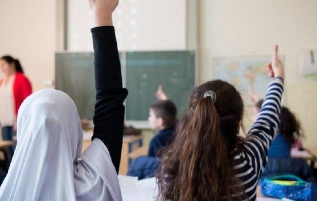 Γερμανία: Οι μουσουλμάνοι μαθητές θεωρούν σημαντικότερο το Κοράνι από τους νόμους του γερμανικού κράτους