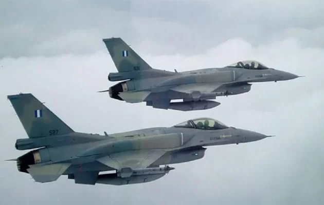 Newsweek: Η Ελλάδα έτοιμη να στείλει 32 μαχητικά F-16 στην Ουκρανία – ΣΥΡΙΖΑ: Να απαντήσει η κυβέρνηση