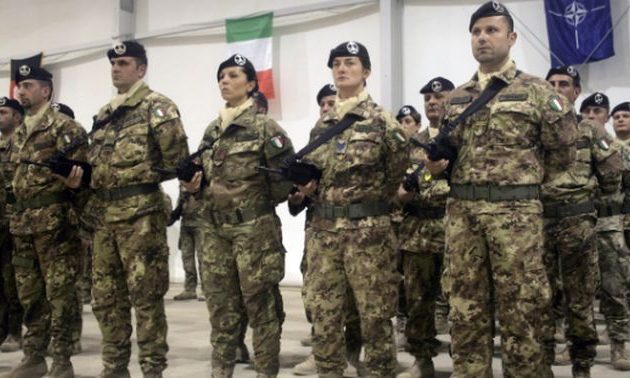 Ιταλός υπ. Άμυνας: Οι Ιταλοί στρατιώτες δεν θα έχουν άμεση δραστηριοποίηση στον ρωσο-ουκρανικό πόλεμο