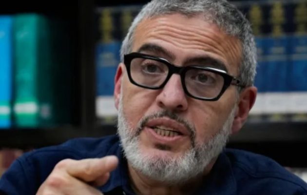 Απαγορεύτηκε η είσοδος στη Γαλλία του πρύτανη του Πανεπιστημίου της Γλασκώβης – Ήταν γιατρός στη Γάζα