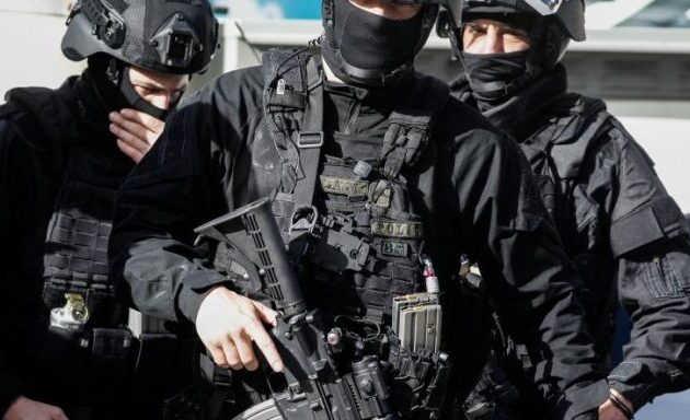 Σύλληψη 40χρονου και 52χρονου για συμμετοχή στη «Σύμπραξη Εκδίκησης»