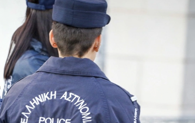 Μύκονος: Γυναίκα αστυνομικός έκλεψε χρυσή αλυσίδα από κρατούμενη