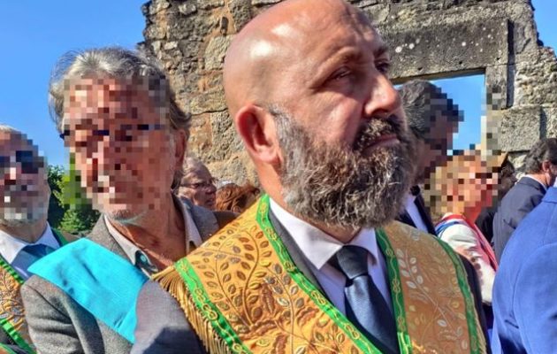 Μέγας Διδάσκαλος Γαλλίας: Δεν ξεχνάμε τη Μαχσά Αμινί που δολοφόνησαν οι μουλάδες – Ο αγώνας των Ιρανών απέναντι στη θεοκρατική δικτατορία είναι αγώνας όλων μας