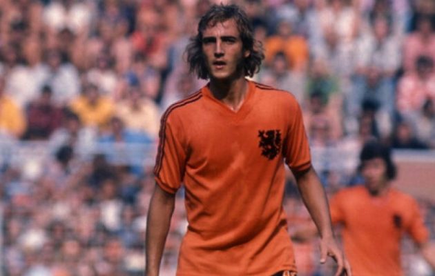 Γιόχαν Νέεσκενς: Πέθανε σε ηλικία 73 ετών ο «ιπτάμενος Ολλανδός»