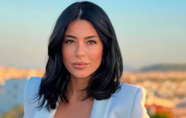 30χρονος Ινδός τράκαρε την Αφροδίτη Λατινοπούλου