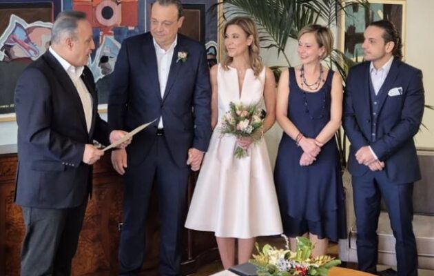 Ο Σωκράτης Φάμελλος παντρεύτηκε με την Τατιάνα Παπαδοπούλου