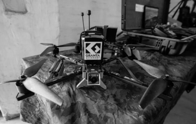 Χιλιάδες λιθουανικά drones για την Ουκρανία έχουν «κολλήσει» σε αποθήκες