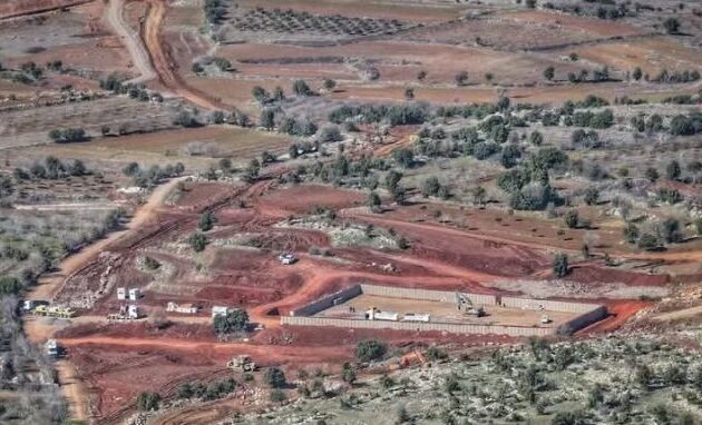 Οι Ισραηλινοί κατασκευάζουν οχυρό στη νότια Συρία