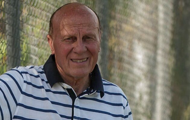 Εκτάκτως στο νοσοκομείο ο Μίμης Δομάζος – Τι συνέβη στον «στρατηγό» του ελληνικού ποδοσφαίρου