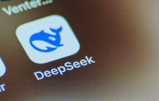 «Μεγάλης κλίμακας» κυβερνοεπίθεση αναφέρει η Κινεζική DeepSeek που έχει «τρομάξει» τη Wall Street