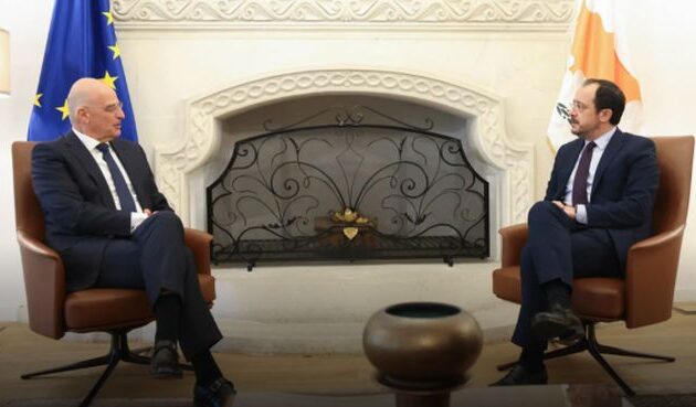 Ο Νίκος Δένδιας συνεχάρη τον Νίκο Χριστοδουλίδη για την προμήθεια αμερικανικού στρατιωτικού υλικού – Η Κύπρος οχυρό της Δύσης στην Ανατ. Μεσόγειο