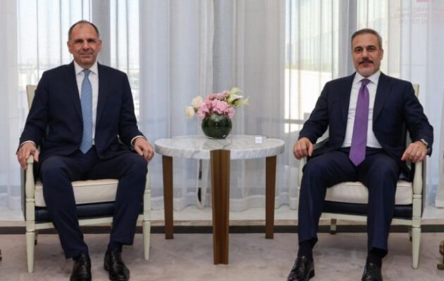 Ξεφτίλα! Κρυφό ραντεβουδάκι με τον Φιντάν της Τουρκίας είχε ο Γεραπετρίτης στο Κατάρ – Οφείλει να δώσει εξηγήσεις!