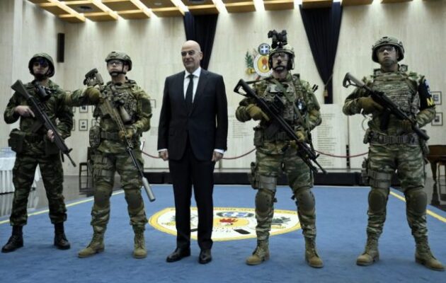 Νίκος Δένδιας και «Σύγχρονος Μαχητής» – Έτοιμος ο Έλληνας στρατιώτης του μέλλοντος