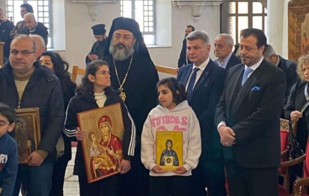 Ο Νικόλας Φαραντούρης πήγε στη Δαμασκό, διαπίστωσε και προειδοποιεί: «Το νέο ισλαμικό καθεστώς οδηγεί τη Συρία σε ένα ισλαμικό κράτος»