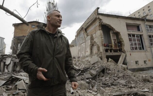 Δήμαρχος Κιέβου: Η Ουκρανία ίσως να παραχωρήσει εδάφη για ειρήνη, υπό πίεση Τραμπ