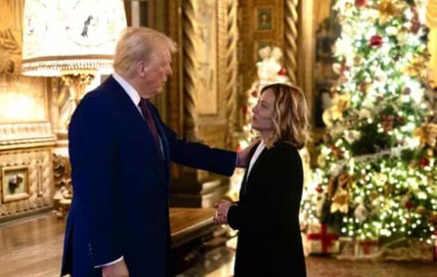 Ιταλικός Τύπος: Η Τζόρτζια Μελόνι σε δίλημμα – Θα διαπραγματευτεί διμερώς τους δασμούς με τον Τραμπ ή σε συντονισμό με την ΕΕ