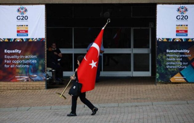 Η Τουρκία συνδυάζει διπλωματία με στρατιωτικό ρόλο στην Αφρική για να διευρύνει το αποτύπωμά της καθώς η Δύση αποχωρεί