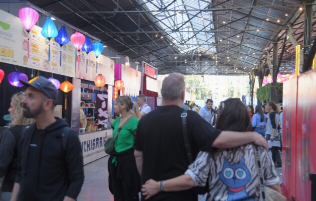 Athens Street Food Festival: Οι foodies δοκιμάζονται στα πιο απολαυστικά challenges φαγητού (βίντεο)