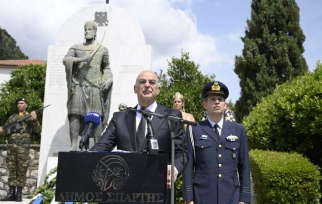 Συγκλονιστικός Δένδιας από τον Μυστρά: Η Άλωση δεν υπήρξε το τέλος του Ελληνισμού, αλλά ο σπόρος της εθνικής συνείδησης και της ιστορικής ανάστασης