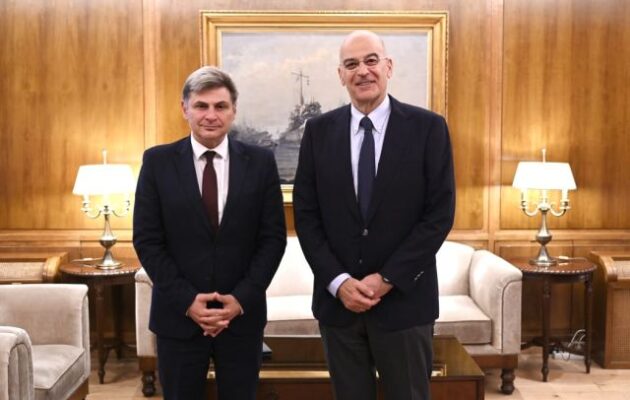 Συνάντηση Φαραντούρη-Δένδια: Ενίσχυση της ευρωπαϊκής άμυνας στο επίκεντρο