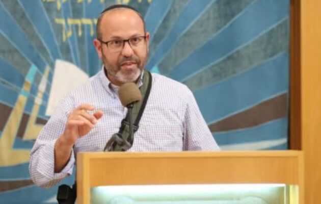 Πατέρας Ισραηλινού ομήρου αντιτίθεται στη συμφωνία: «Σε έναν μήνα η Χαμάς καταρρέει»