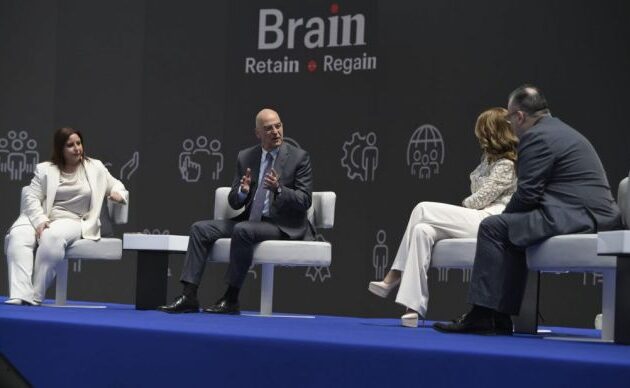 Νίκος Δένδιας: Στόχος οι πολίτες-οπλίτες – «Ο Έλληνας πολίτης να “μετατραπεί” σε 9 μήνες σε ένα σύγχρονο Μαχητή»