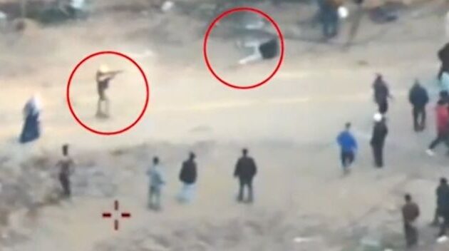 Μασκοφόροι ένοπλοι πυροβολούσαν Γαζαίους που αναζητούσαν ανθρωπιστική βοήθεια – Κατηγορείται η Χαμάς