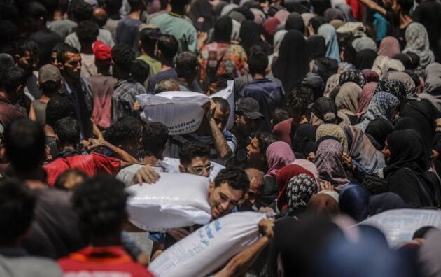 Γάζα: Φυλές Γαζαίων αρνούνται ότι η Χαμάς αρπάζει την ανθρωπιστική βοήθεια