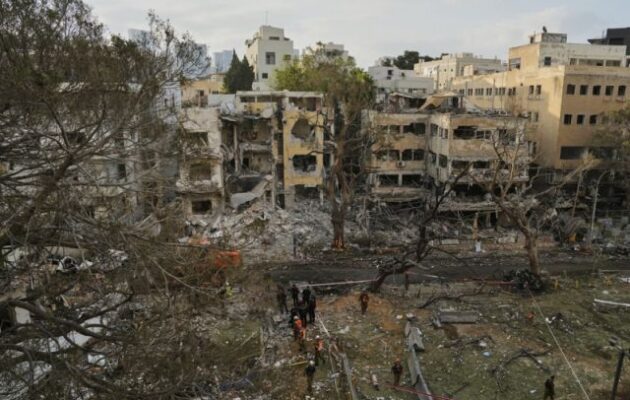 Η πιο ισχυρή μέχρι σήμερα επίθεση του Ιράν στο Ισραήλ