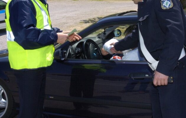 Νέος ΚΟΚ – Αυστηρές ποινές για αλκοόλ, κινητό, υπερβολική ταχύτητα, κράνος
