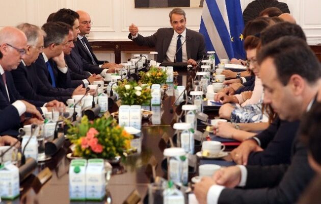 Σκάνδαλο ΟΠΕΚΕΠΕ: Πυρ ομαδόν κατά Μητσοτάκη από την αντιπολίτευση – Προανακριτική και εκλογές