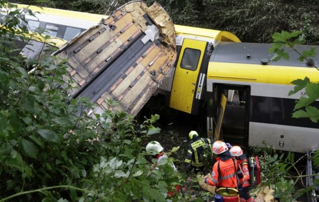 Γερμανία: Τρεις νεκροί και 34 τραυματίες σε εκτροχιασμό τρένου στη Βάδη-Βυρτεμβέργη