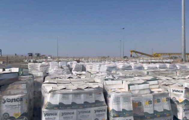 Μπορούν τα Ηνωμένα Έθνη να εξηγήσουν γιατί δεν αφήνουν 800 φορτηγά με ανθρωπιστική βοήθεια να εισέλθουν στη Γάζα;