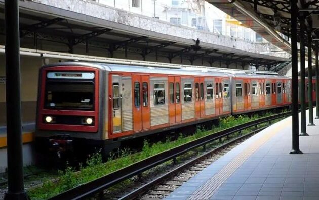 Αφόρητη ζέστη στα Μέσα Μεταφοράς της Αθήνας: Λιποθύμησε οδηγός του Ηλεκτρικού εν μέσω καύσωνα