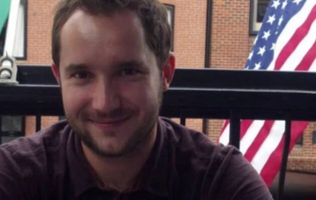 Πώς σχεδιάστηκε η δολοφονία του 43χρονου Πολωνού καθηγητή – Ορφανά τα παιδιά του