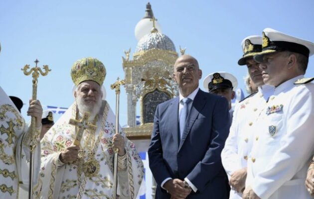 Νίκος Δένδιας: «Η Παναγία σκέπει τις Ένοπλες Δυνάμεις της Πατρίδας μας»