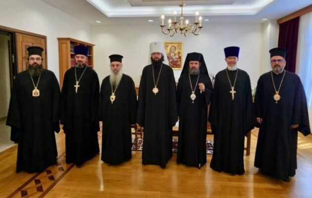 Η Ρωσική Εκκλησία στα Τίρανα και η σιωπή της Αλβανικής Εκκλησίας για την Ουκρανία – Επικρίσεις κατά Ράμα