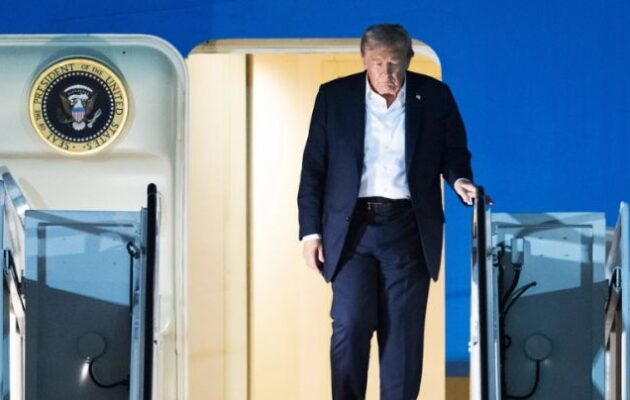 Ο Τραμπ χαιρετίζει τη συνάντηση στην Αλάσκα και προαναγγέλλει νέες συνομιλίες για την ειρήνη στην Ουκρανία