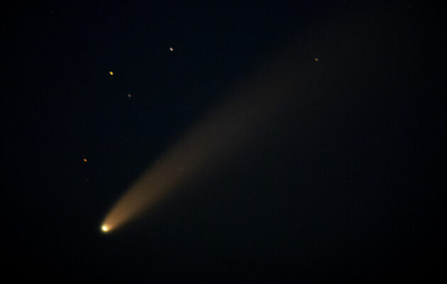 Οι μυστηριώδεις «σκοτεινοί κομήτες» που περιφέρονται στο Ηλιακό μας Σύστημα