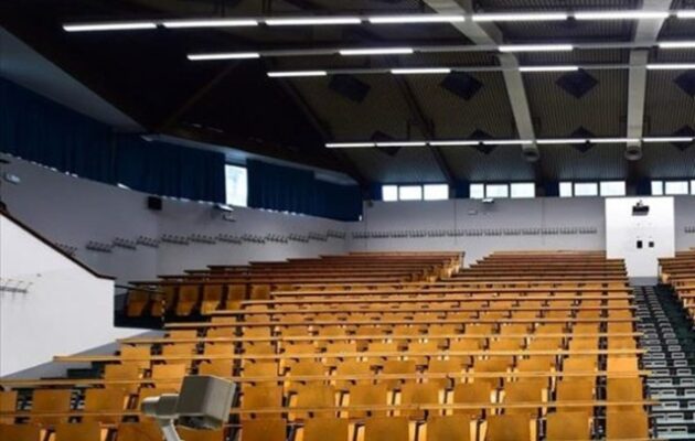 ΣΥΡΙΖΑ-ΠΣ: Η κυβέρνηση μετατρέπει τα κολλέγια σε ΑΕΙ και τους φοιτητές σε πελάτες – Ποια πήραν άδεια λειτουργίας