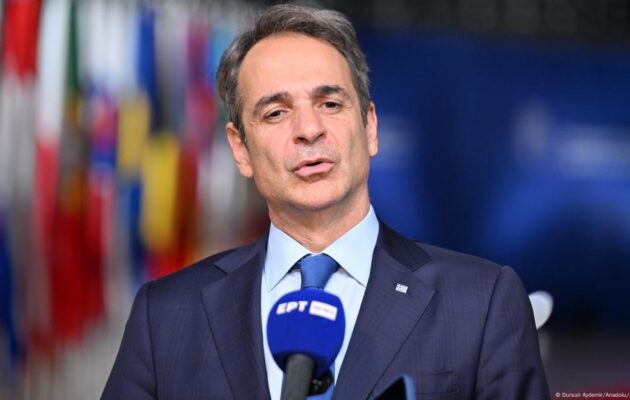 Guardian: Η κυβέρνηση Μητσοτάκη βαθιά αναμειγμένη στο μεγάλο σκάνδαλο του ΟΠΕΚΕΠΕ