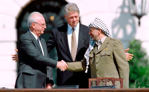 Μάικλ Ρούμπιν: Για χάρη της διπλωματίας, το Ισραήλ πρέπει να διαλύσει την Παλαιστινιακή Αρχή