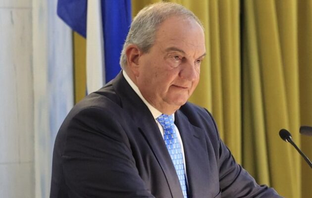 Κώστας Καραμανλής: «Καμπανάκι» σε Μαξίμου για κίνδυνο μείζονος θεσμικής και πολιτικής κρίσης