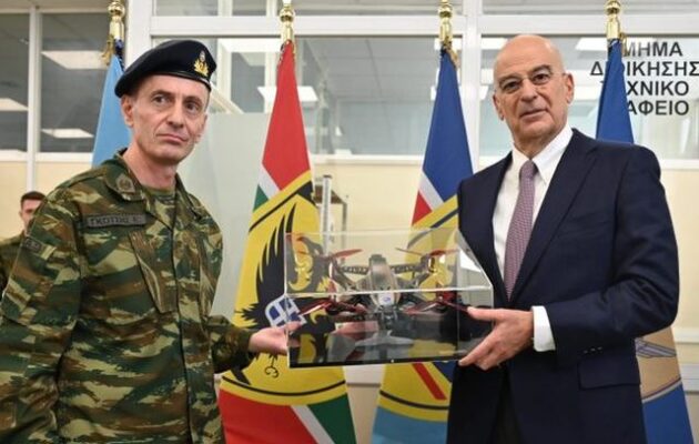 Ο Νίκος Δένδιας με «ελληνικές δυνατότητες, ελληνικά μυαλά, ελληνικά χέρα» εισάγει την Ελλάδα στην εποχή των drones