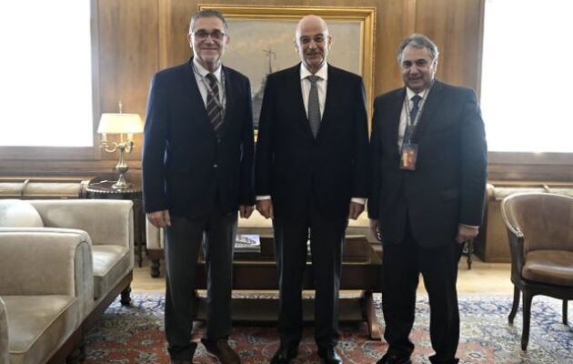 Ο Νίκος Δένδιας συναντήθηκε με Κορκίδη και Μαθιό – Το ΕΒΕΠ στηρίζει τη νέα εφεδρεία