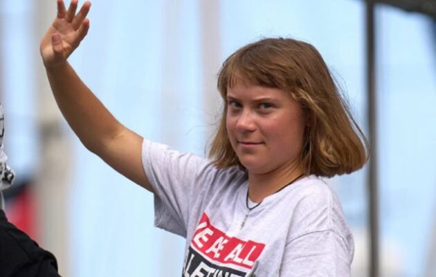 Η «μικρή Γκρέτα» έρχεται στην Ελλάδα με τους 27 Έλληνες «σανδαλάκηδες» που επιστρέφουν από το Ισραήλ