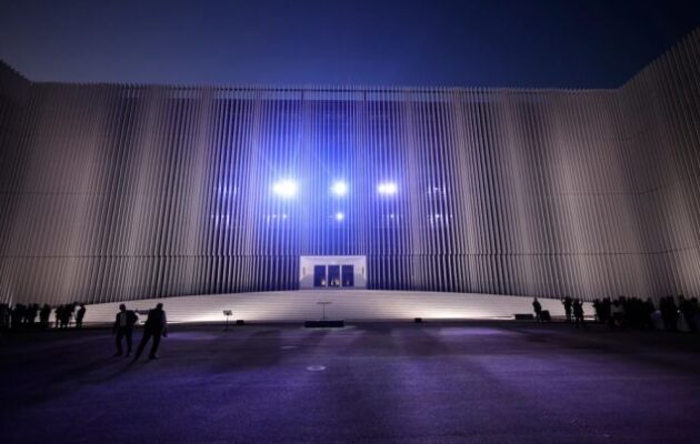 Εγκαινιάστηκε το νέο Πεντάγωνο – Νίκος Δένδιας: «Μπορούμε να σκεφτούμε έξω από το άσχημο τσιμεντένιο κουτί»